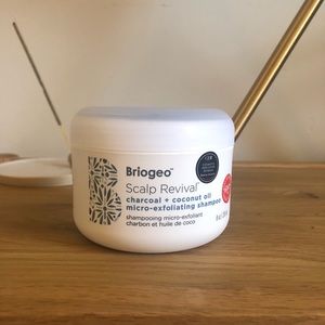 Briogeo Scalp Revival Micro-Exfoliating Shampoo